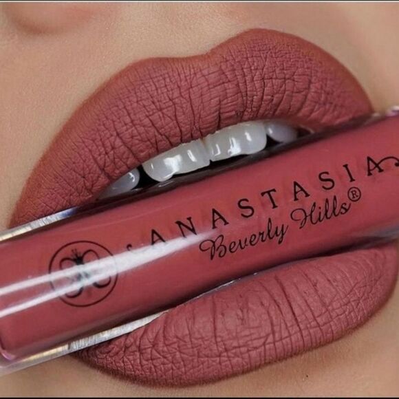 ABH Liquid Lipstick in Kathryn - Picture 1 of 10